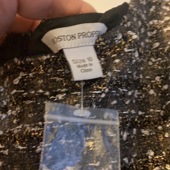 Beautiful dress - Picture 3 of 6